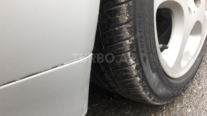 Mercedes E 220 2001, 217,872 km - 2.2 l - Bakı