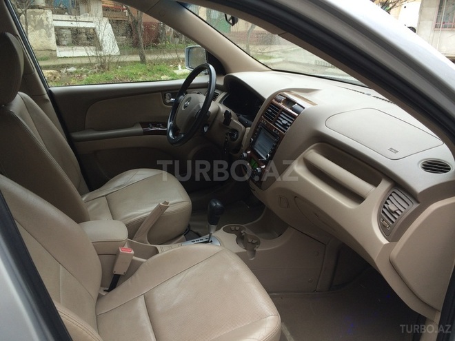Kia Sportage 2007, 125,000 km - 2.7 l - Bakı