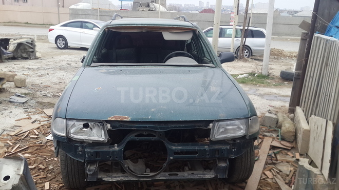 Opel Astra 1986, 199,999 km - 1.6 l - Bakı