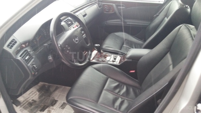 Mercedes E 240 2001, 159,983 km - 2.6 l - Bakı