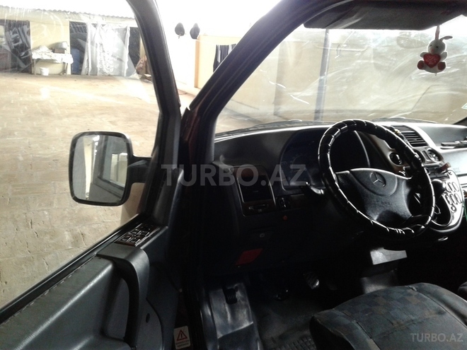 Mercedes Vito 1999, 350,000 km - 2.2 л - Salyan