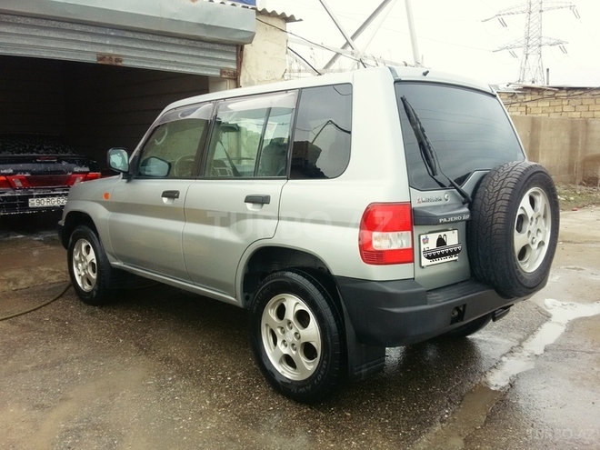 Mitsubishi Pajero io 1999, 180,000 km - 1.8 l - Bakı