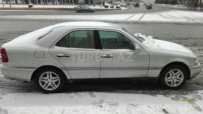 Mercedes C 220 1995, 722,000 km - 2.2 л - Bakı