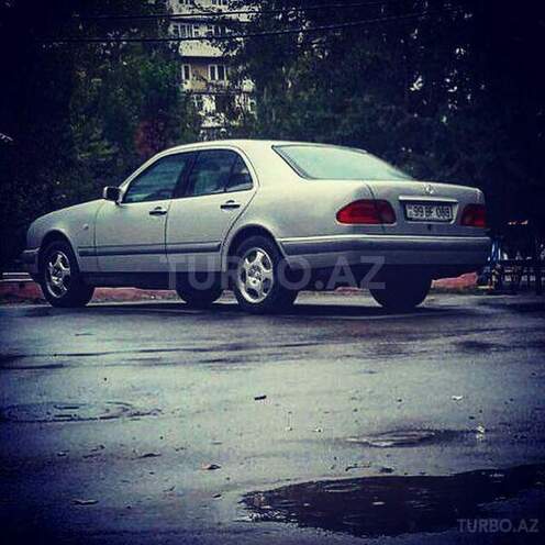 Mercedes E 240 1998, 255,000 km - 2.4 l - Bakı