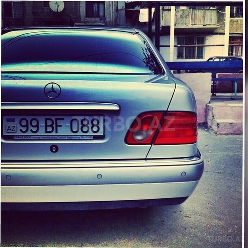 Mercedes E 240 1998, 255,000 km - 2.4 l - Bakı