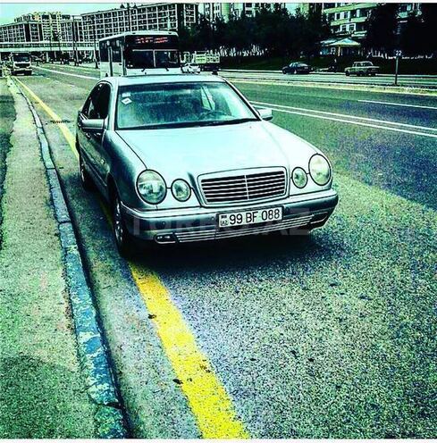 Mercedes E 240 1998, 255,000 km - 2.4 l - Bakı