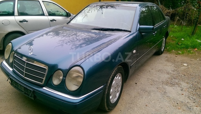 Mercedes E 290 1998, 224,000 km - 2.9 l - Bakı