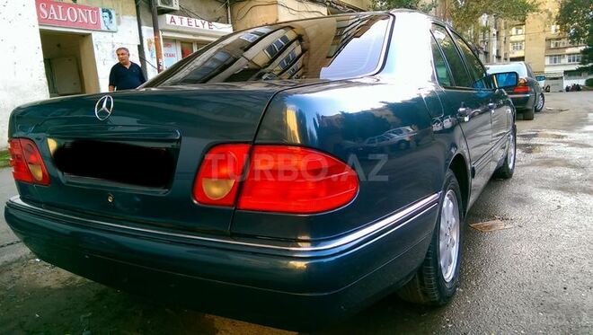Mercedes E 290 1998, 224,000 km - 2.9 l - Bakı