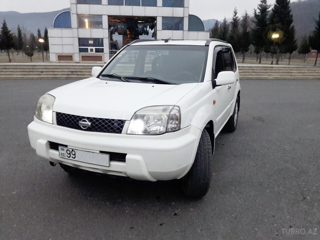Nissan X-Trail 2002, 182,000 km - 2.0 l - Zaqatala