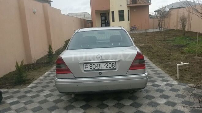 Mercedes C 220 1995, 246,000 km - 2.2 l - Bakı