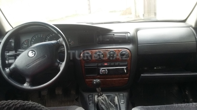 Opel Omega 1995, 236,500 km - 2.0 l - Bakı