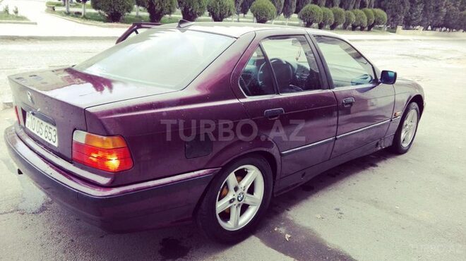 BMW 318 1993, 60,000 km - 1.8 l - Gəncə