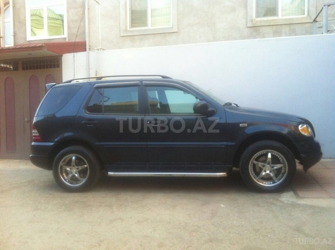 Mercedes ML 320 1998, 290,000 km - 3.2 l - Bakı