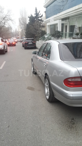 Mercedes E 200 2000, 228,000 km - 2.0 l - Bakı