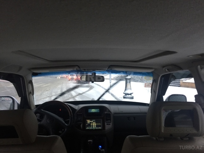 Mitsubishi Pajero 2006, 118,000 km - 3.0 л - Bakı