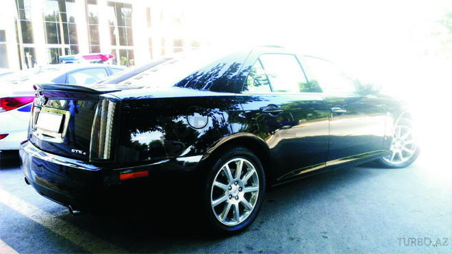 Cadillac  2007, 80,000 km - 4.6 l - Bakı