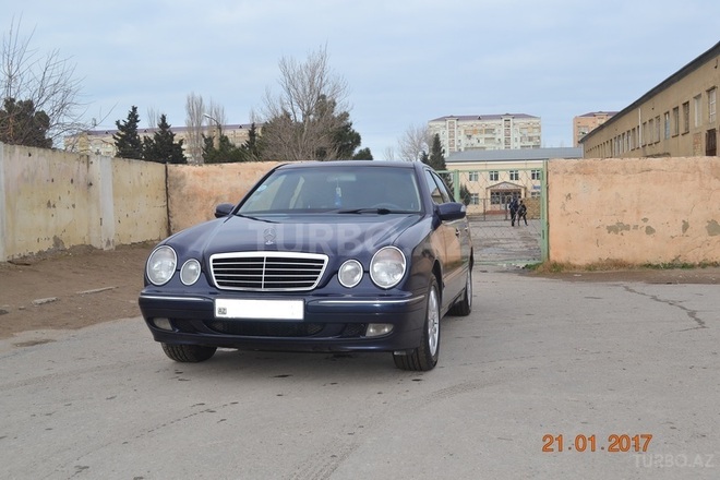 Mercedes E 280 2000, 302,000 km - 2.8 l - Sumqayıt