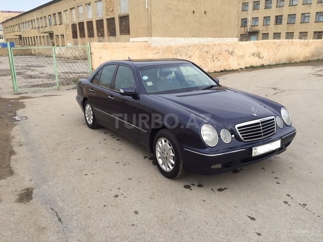 Mercedes E 280 2000, 302,000 km - 2.8 l - Sumqayıt