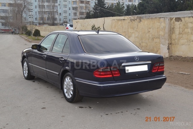 Mercedes E 280 2000, 302,000 km - 2.8 l - Sumqayıt