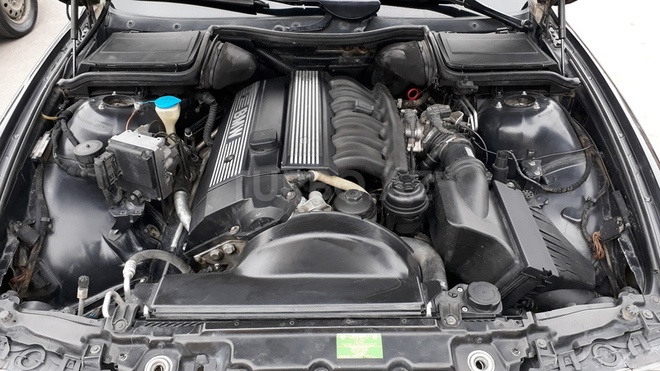 BMW 525 1997, 274,000 km - 0.3 l - Mingəçevir