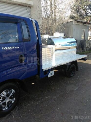 Kia Bongo 2008, 195,000 km - 2.9 l - Bakı