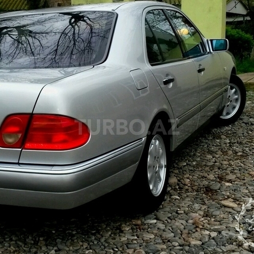 Mercedes E 240 1998, 240,000 km - 2.4 л - Masallı