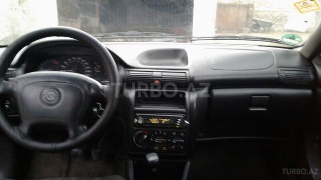 Opel Astra 1997, 380,000 km - 1.6 л - Bakı