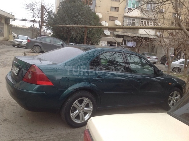 Ford Mondeo 2001, 300,000 km - 2.0 l - Bakı