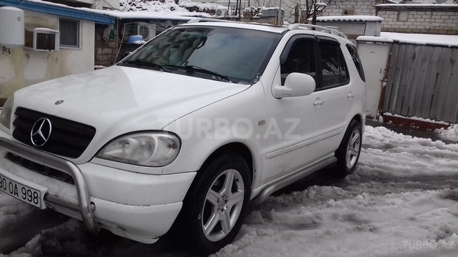 Mercedes ML 320 1999, 240,000 km - 0.4 l - Bakı