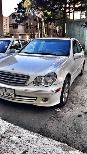 Mercedes C 240 2004, 177,000 km - 2.6 l - Bakı