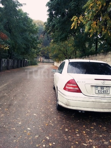 Mercedes C 240 2004, 177,000 km - 2.6 l - Bakı