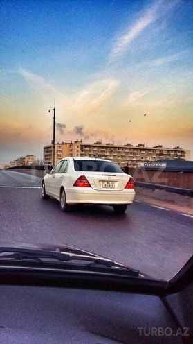 Mercedes C 240 2004, 177,000 km - 2.6 l - Bakı