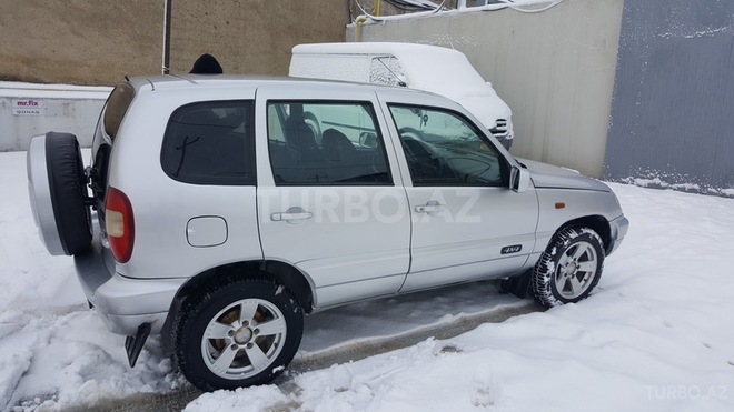 Chevrolet Niva 2007, 325,000 km - 1.7 l - Bakı
