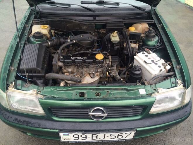 Opel Astra 1997, 312,000 km - 1.6 l - Qusar