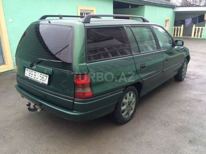 Opel Astra 1997, 312,000 km - 1.6 l - Qusar