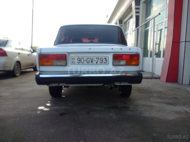 LADA (VAZ) 2107 2009, 116,783 km - 1.6 л - Salyan