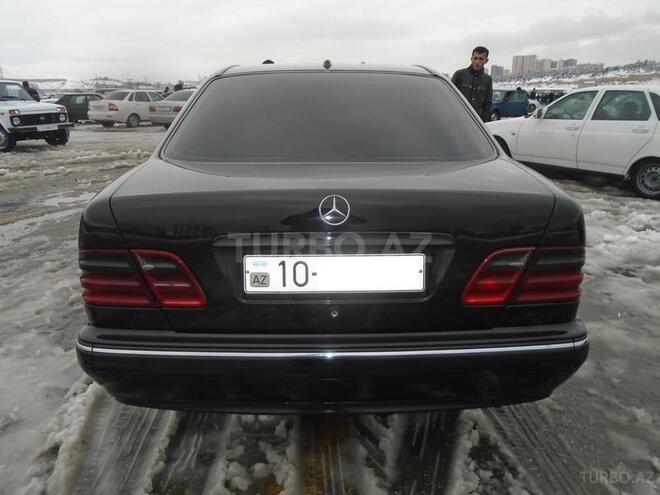 Mercedes E 270 1999, 267,000 km - 2.7 l - Bakı