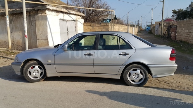 Mercedes C 200 2000, 206,980 km - 0.2 l - Sumqayıt