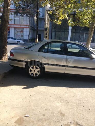 Opel Omega 1996, 400,000 km - 2.0 l - Bakı