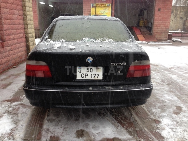 BMW 528 1999, 187,543 km - 2.8 l - Sumqayıt