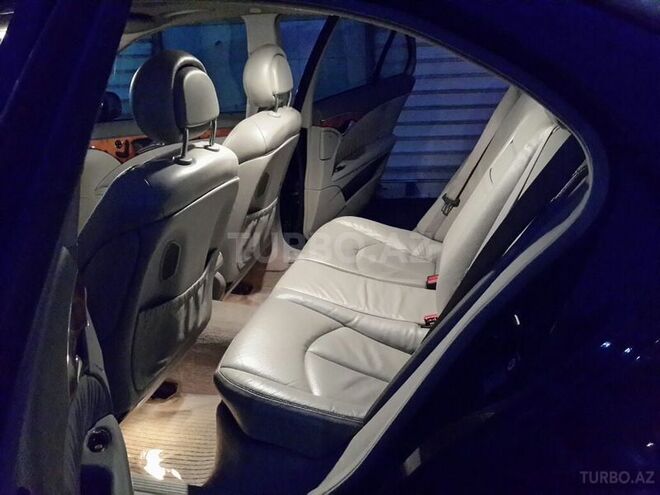 Mercedes E 320 2002, 199,000 km - 3.2 l - Bakı
