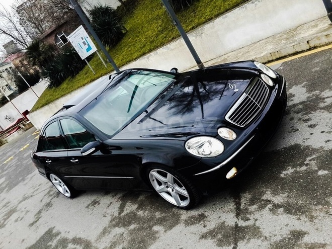 Mercedes E 320 2002, 199,000 km - 3.2 l - Bakı