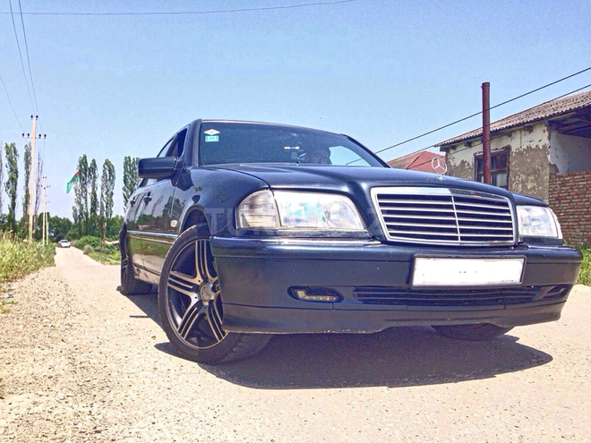Mercedes C 240 1997, 270,000 km - 2.4 l - Quba