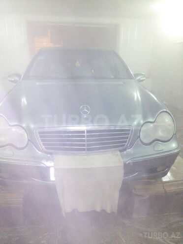 Mercedes C 240 2001, 285,900 km - 2.4 l - Bakı