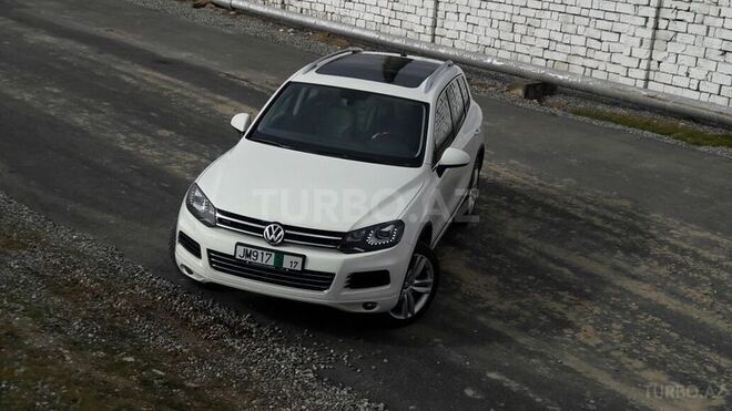 Volkswagen Touareg 2011, 97,500 km - 3.6 l - Bakı