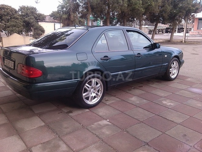 Mercedes E 200 1998, 248,560 km - 2.0 л - Gəncə