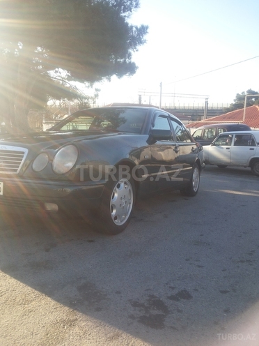 Mercedes E 230 1995, 502,000 km - 2.3 l - Bakı
