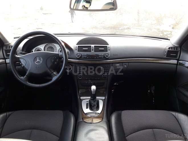 Mercedes E 220 2002, 207,128 km - 2.2 l - Gəncə