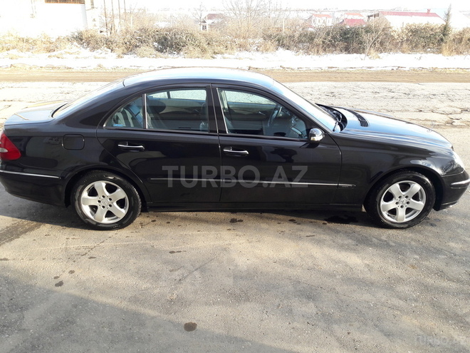 Mercedes E 220 2002, 207,128 km - 2.2 l - Gəncə