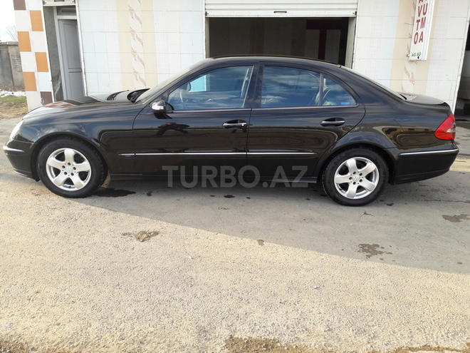 Mercedes E 220 2002, 207,128 km - 2.2 l - Gəncə